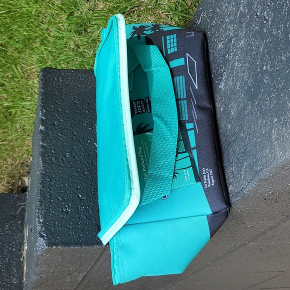 Trader joes mini insulated bag - Picture 3 of 4